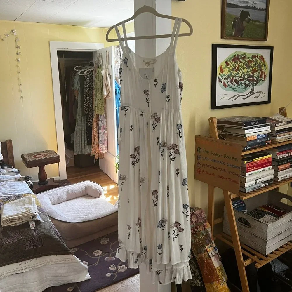 NWT Nicks Dress (S) in Falling Daisies by Christy Dawn - Picture 4 of 4